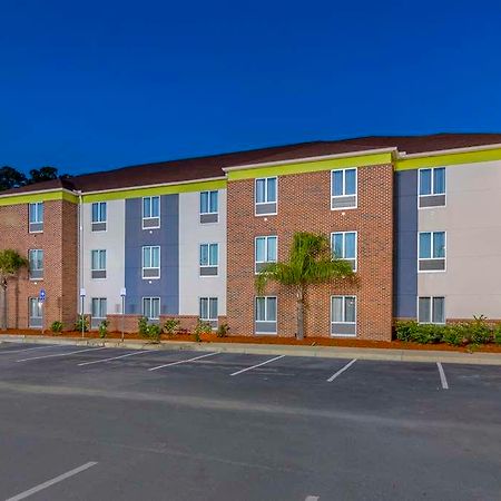 Comfort Inn & Suites Brunswick Bagian luar foto