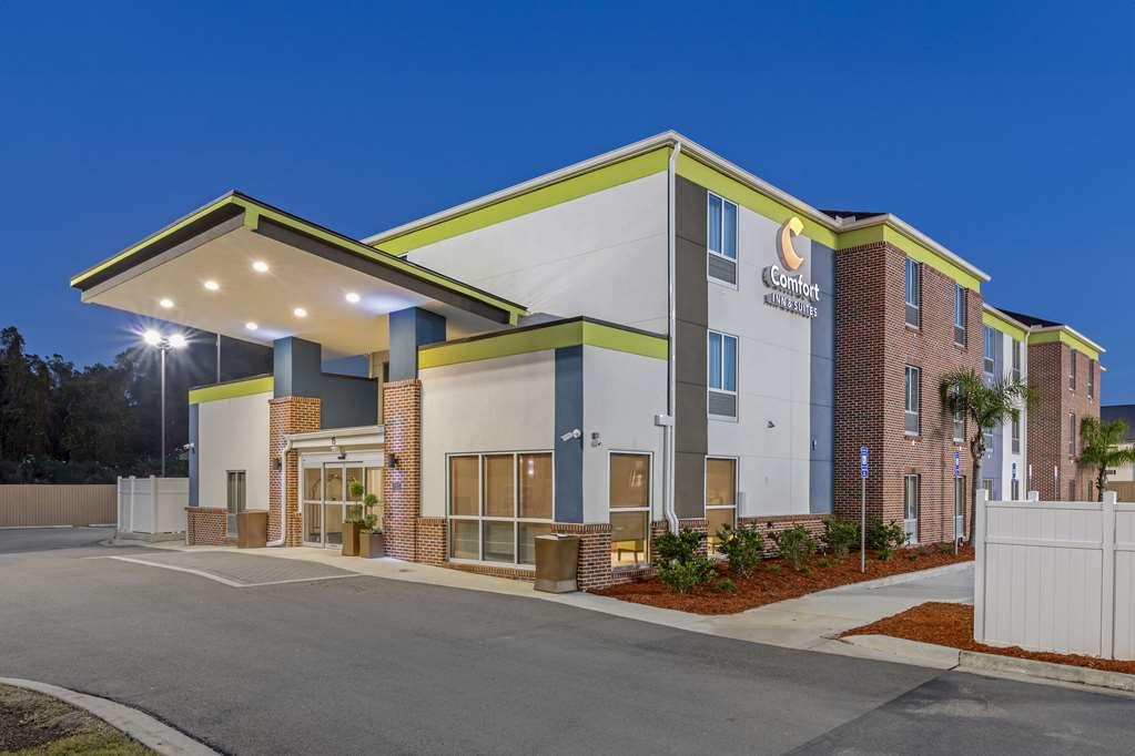 Comfort Inn & Suites Brunswick Bagian luar foto