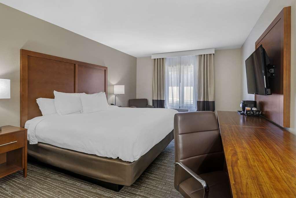 Comfort Inn & Suites Brunswick Ruang foto